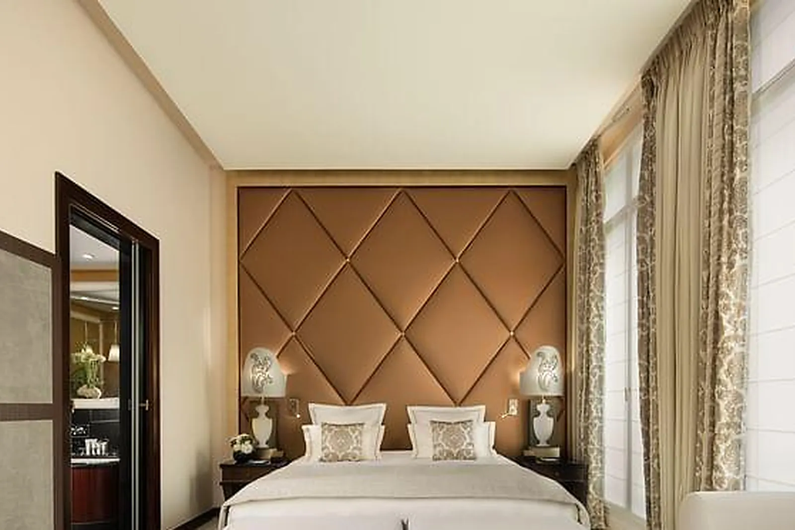 Lieux événementiels, HÔTEL BARRIÈRE LE FOUQUET'S PARIS *****