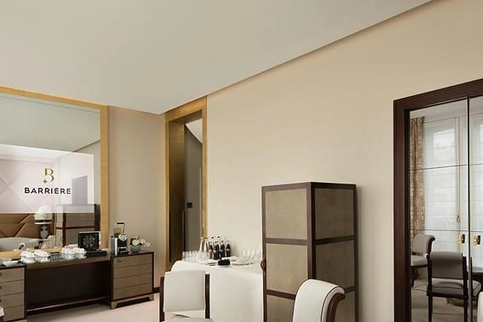 Lieux événementiels, HÔTEL BARRIÈRE LE FOUQUET'S PARIS *****