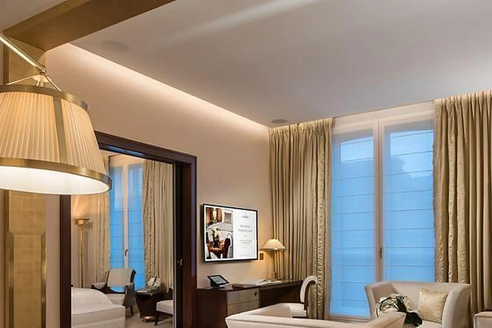 Lieux événementiels, HÔTEL BARRIÈRE LE FOUQUET'S PARIS *****