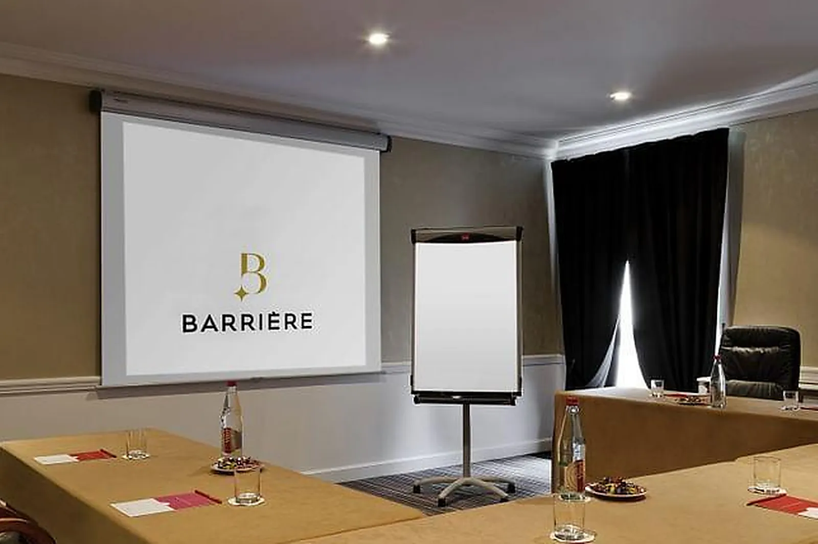 Lieux événementiels, LES GRANGES D'EN HAUT