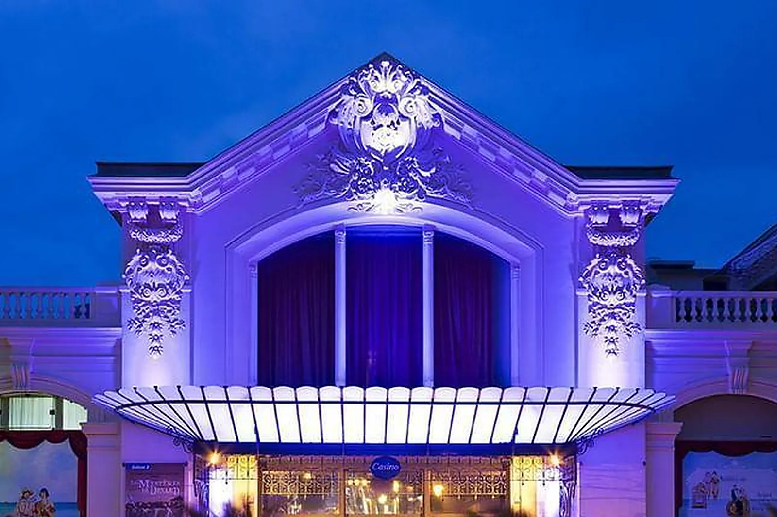 Lieux événementiels, LES GRANGES D'EN HAUT