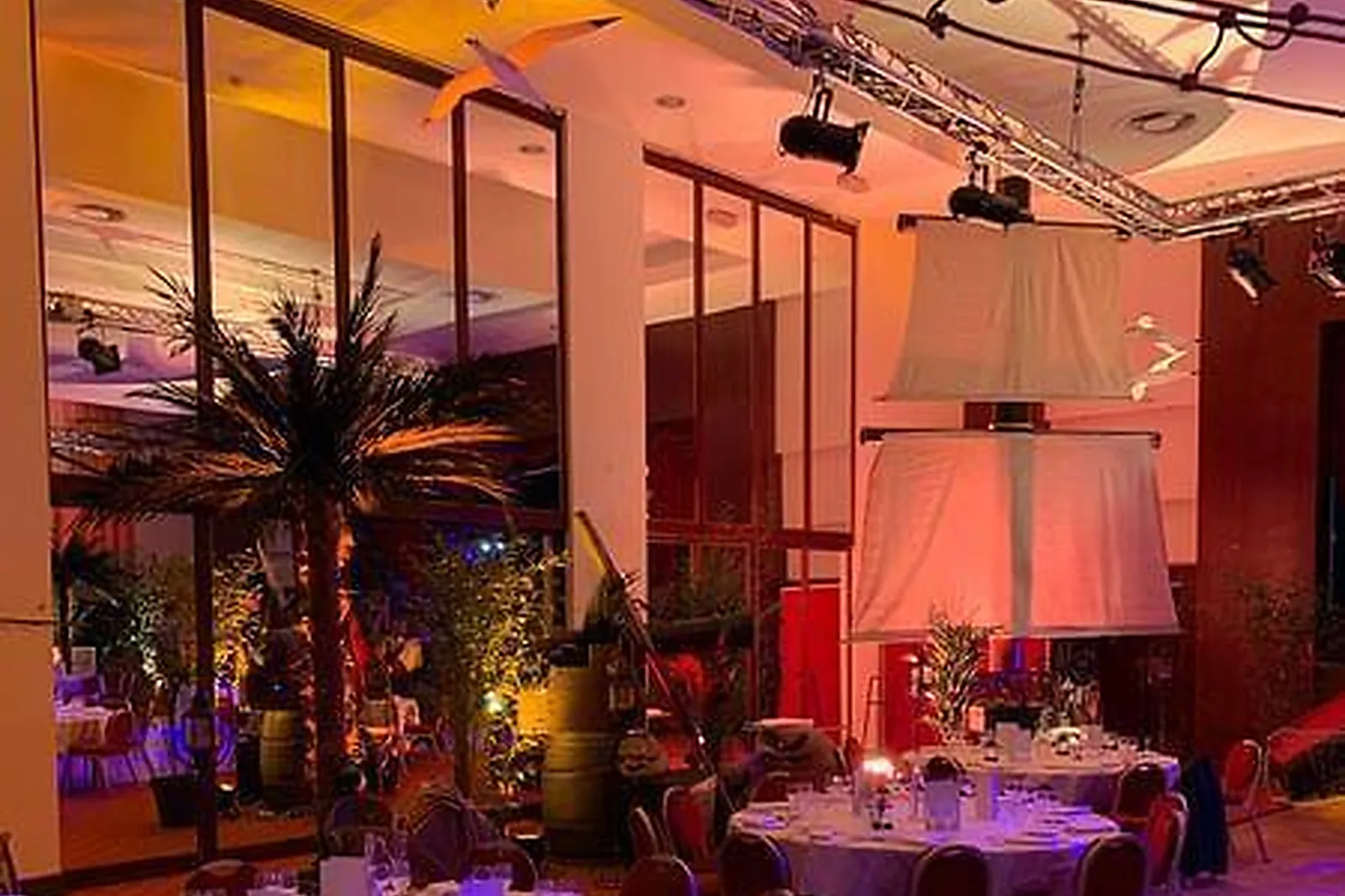 Lieux événementiels, LES GRANGES D'EN HAUT