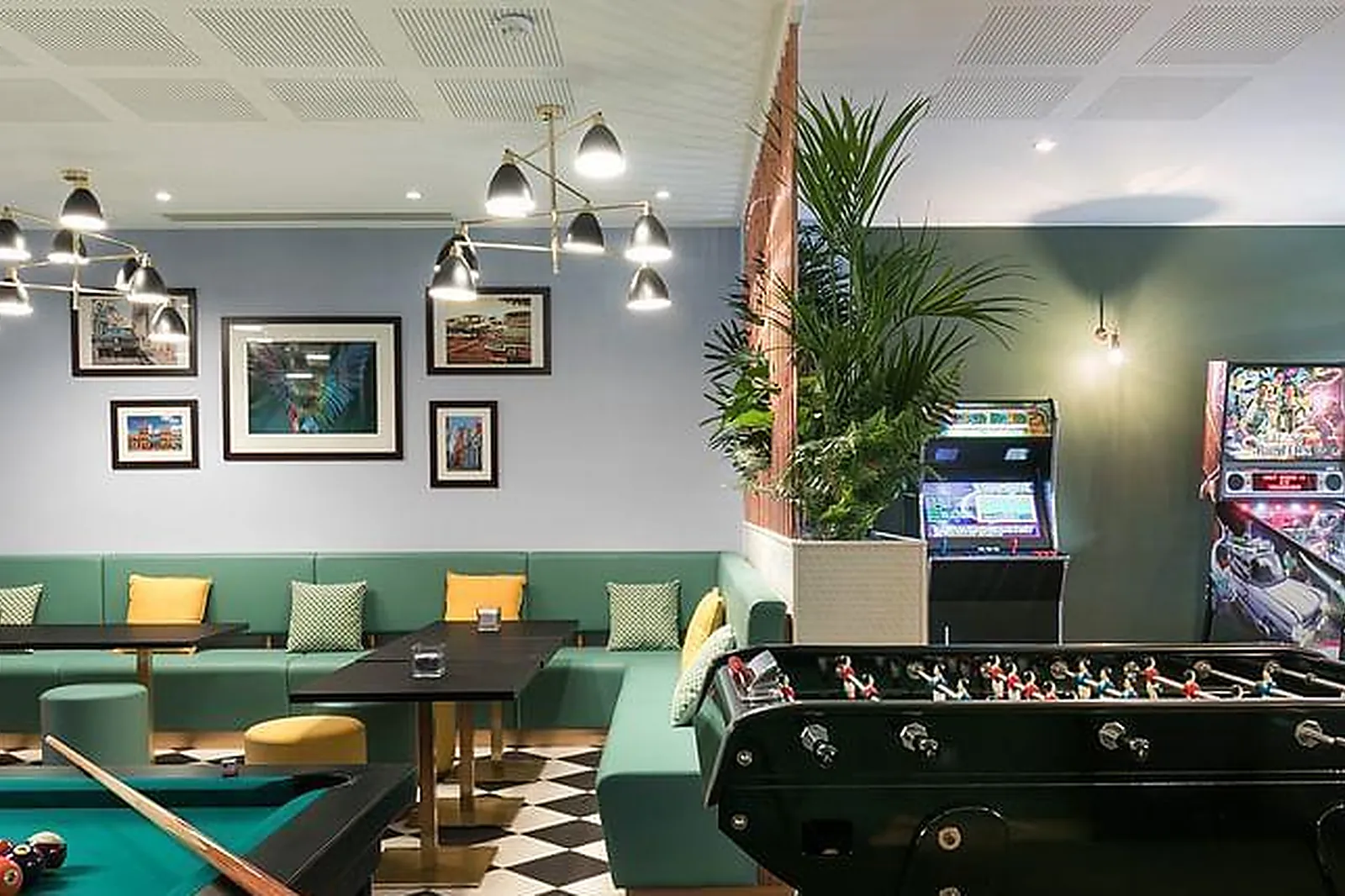 Lieux événementiels, HÔTEL BIRDY BY HAPPYCULTURE****