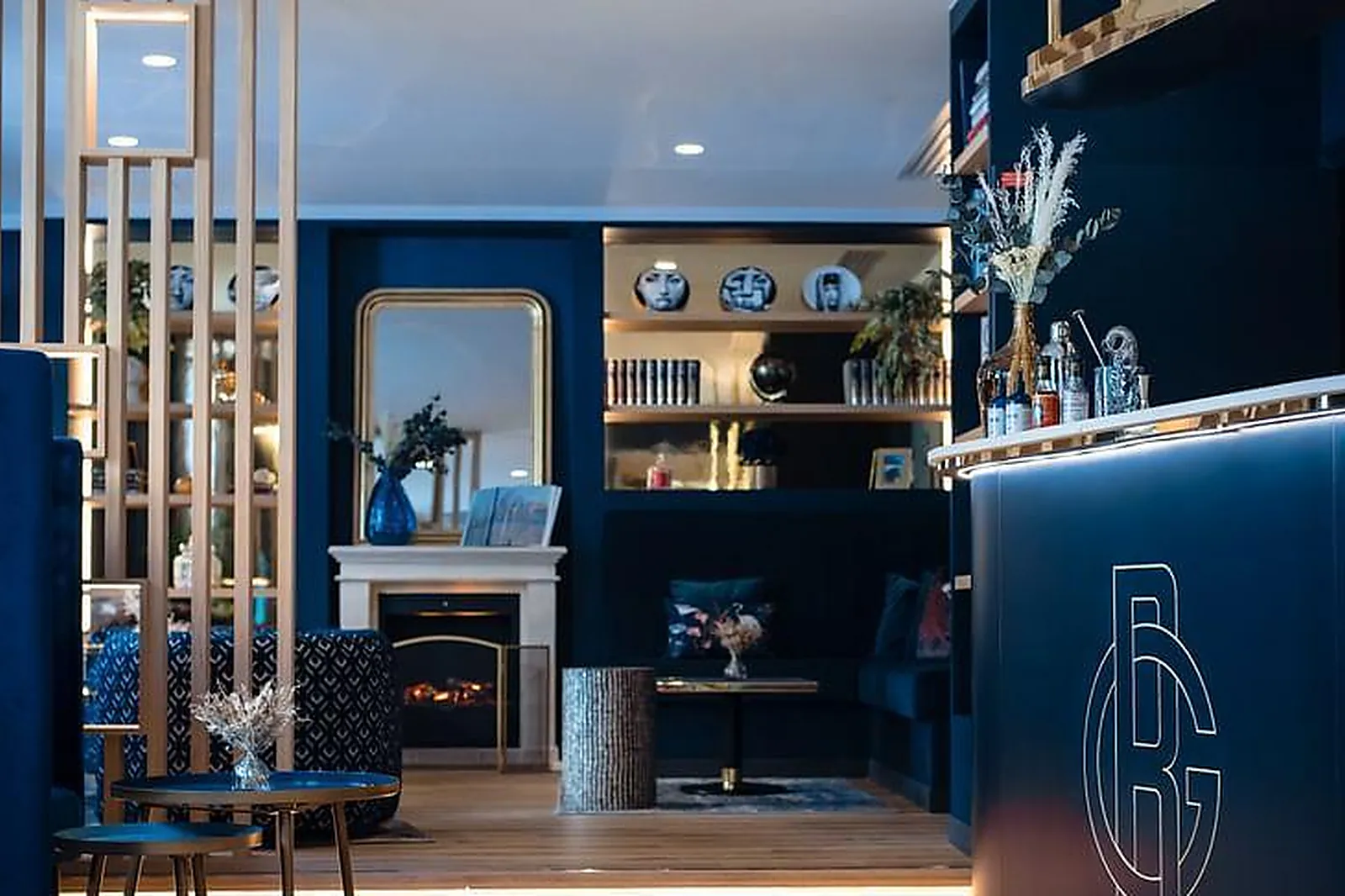 Lieux événementiels, HÔTEL BLEU DE GRENELLE - SALLE DE RÉUNION