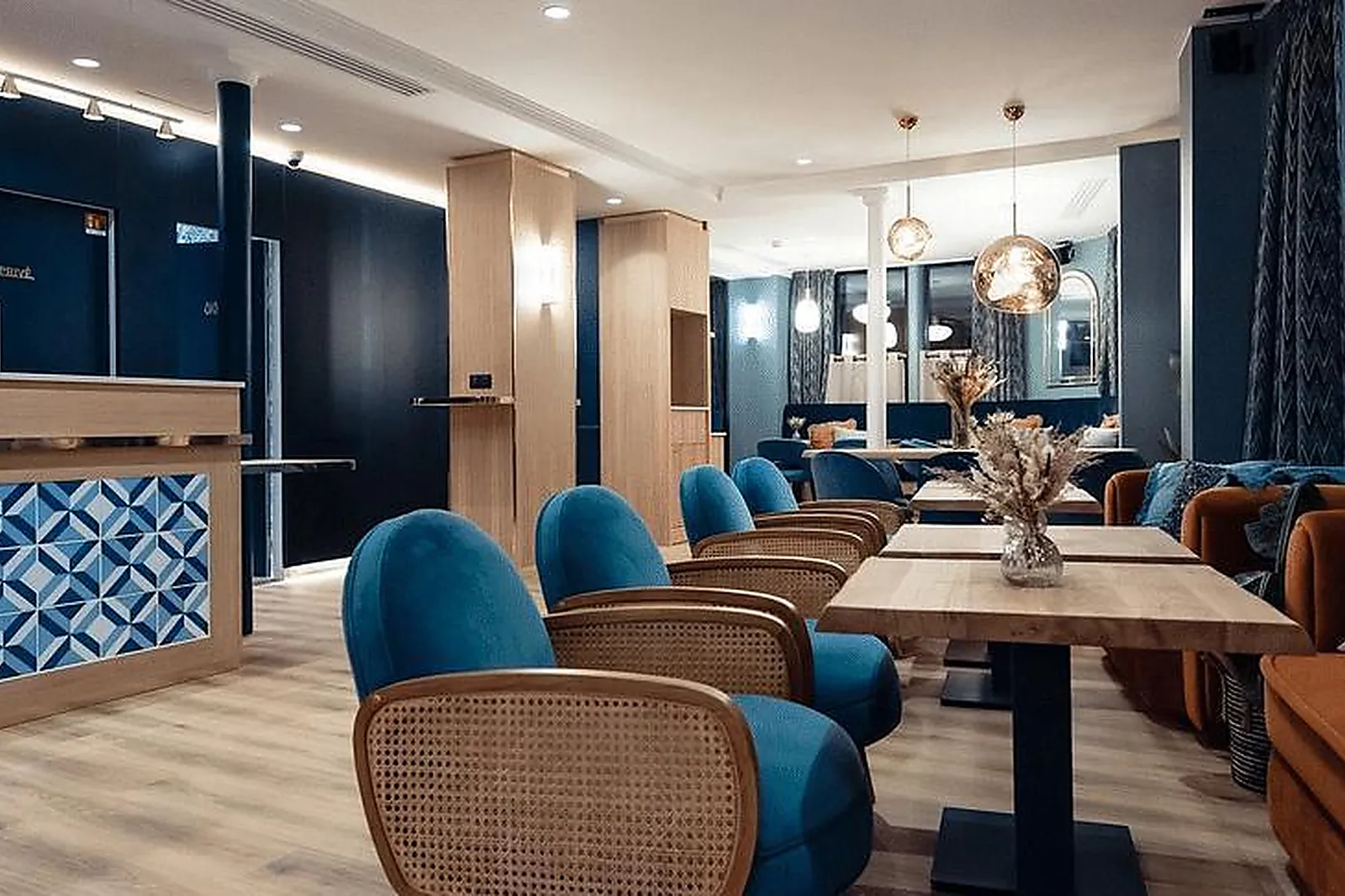 Lieux événementiels, HÔTEL BLEU DE GRENELLE - SALLE DE RÉUNION