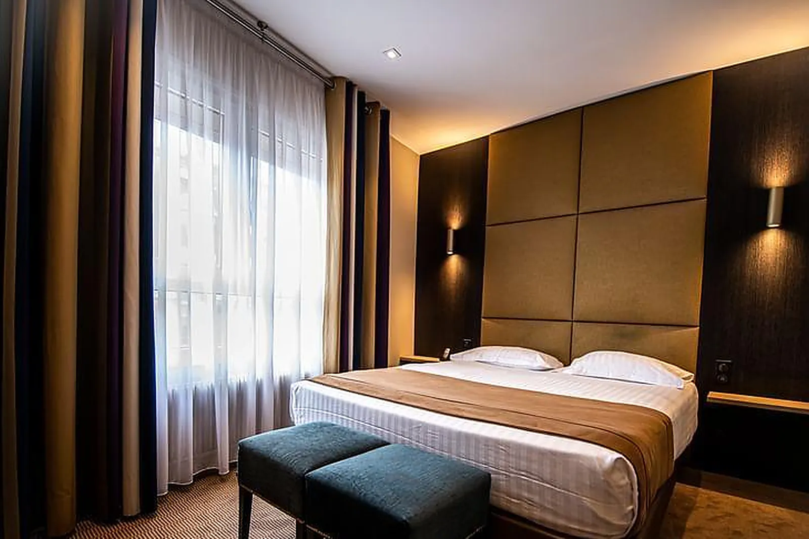 Lieux événementiels, HÔTEL BOREL ****