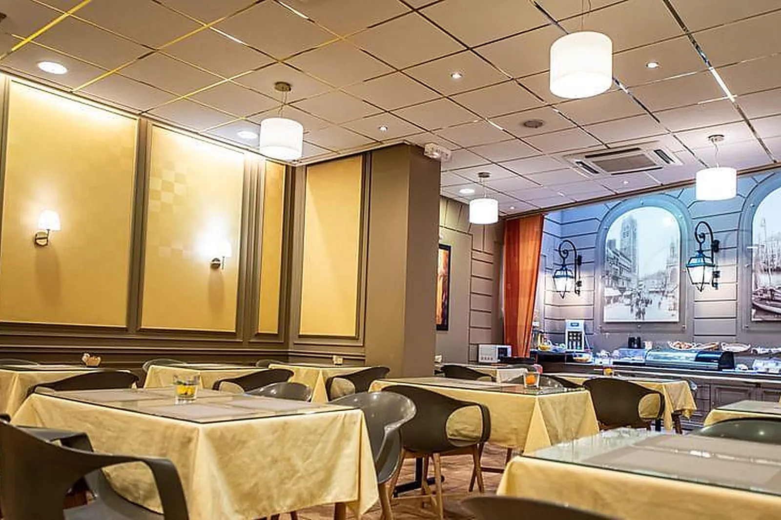 Lieux événementiels, HÔTEL BOREL ****