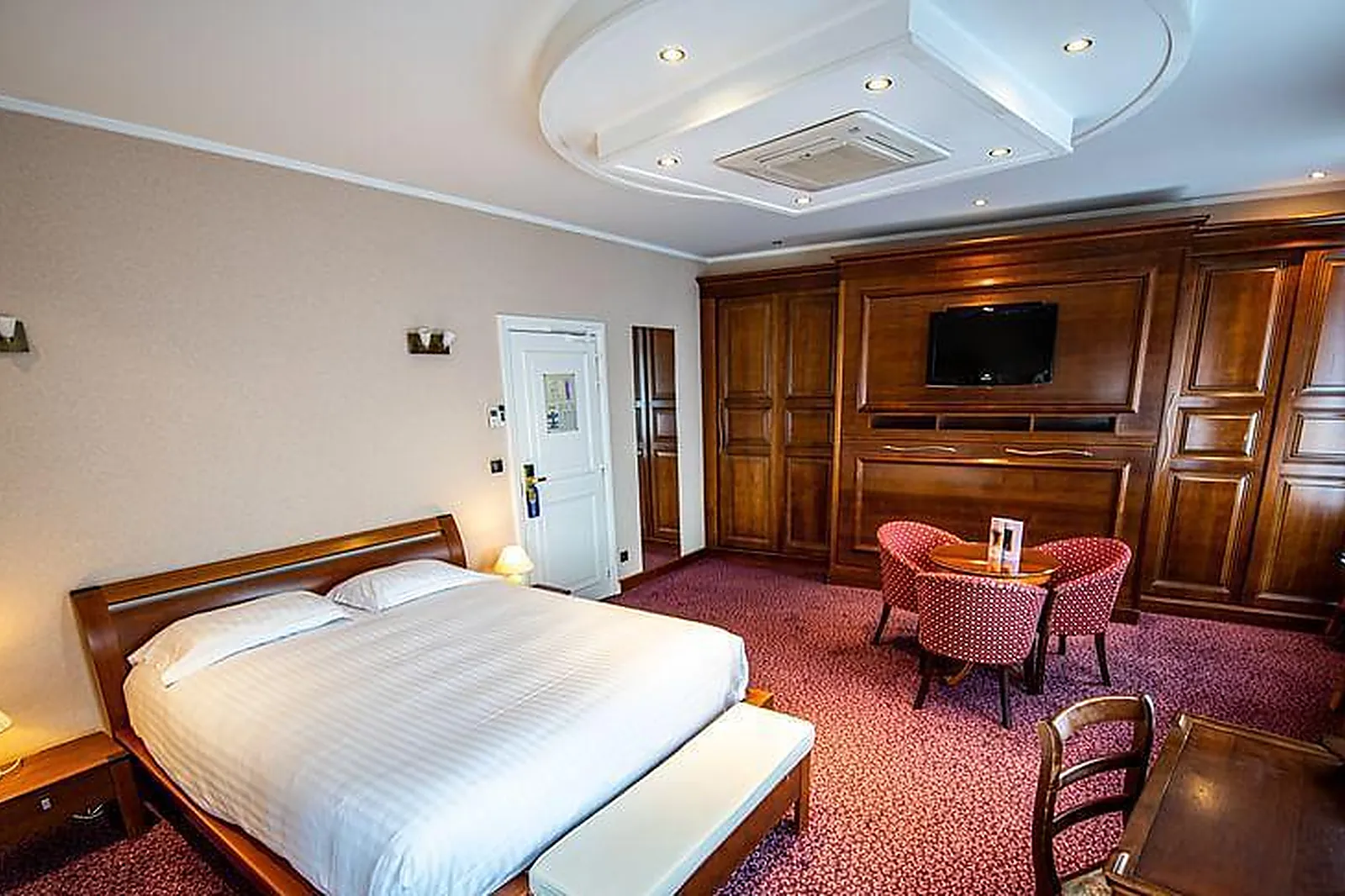 Lieux événementiels, HÔTEL BOREL ****