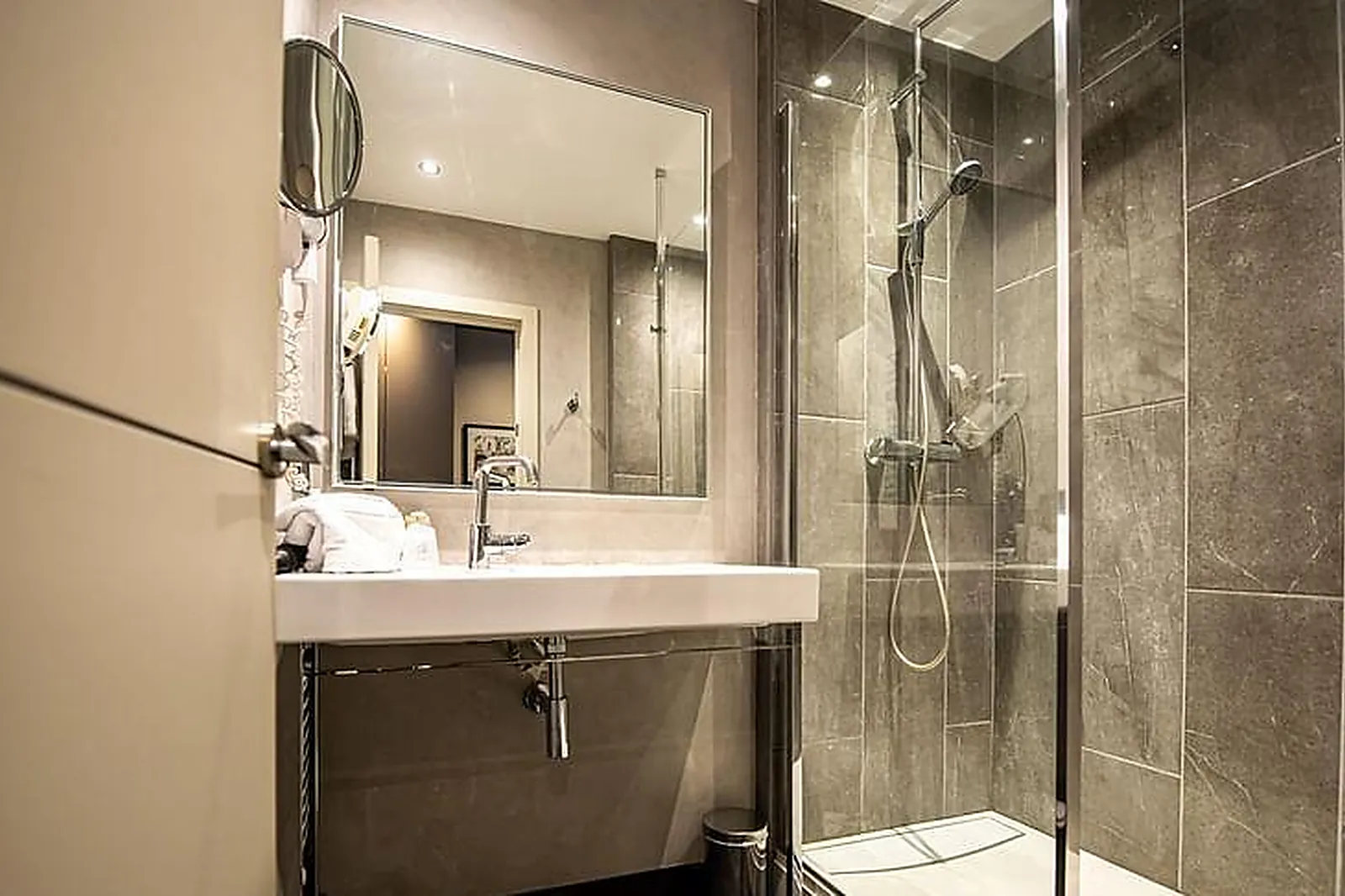 Lieux événementiels, HÔTEL BOREL ****