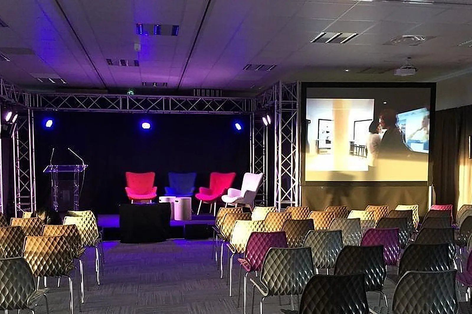 Lieux événementiels, HÔTEL CAMPANILE LIMOGES CENTRE GARE ***