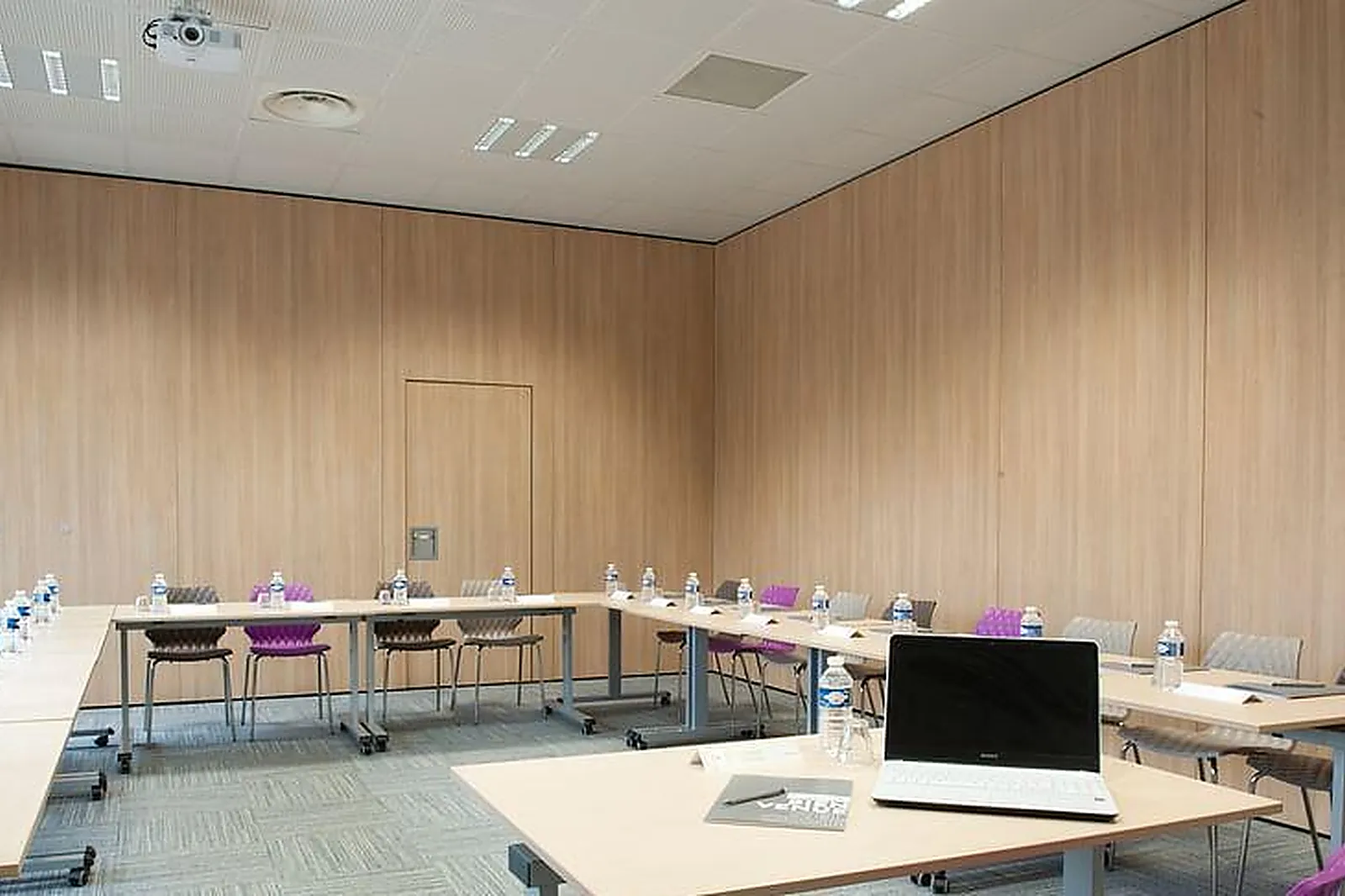 Lieux événementiels, HÔTEL CAMPANILE LIMOGES CENTRE GARE ***