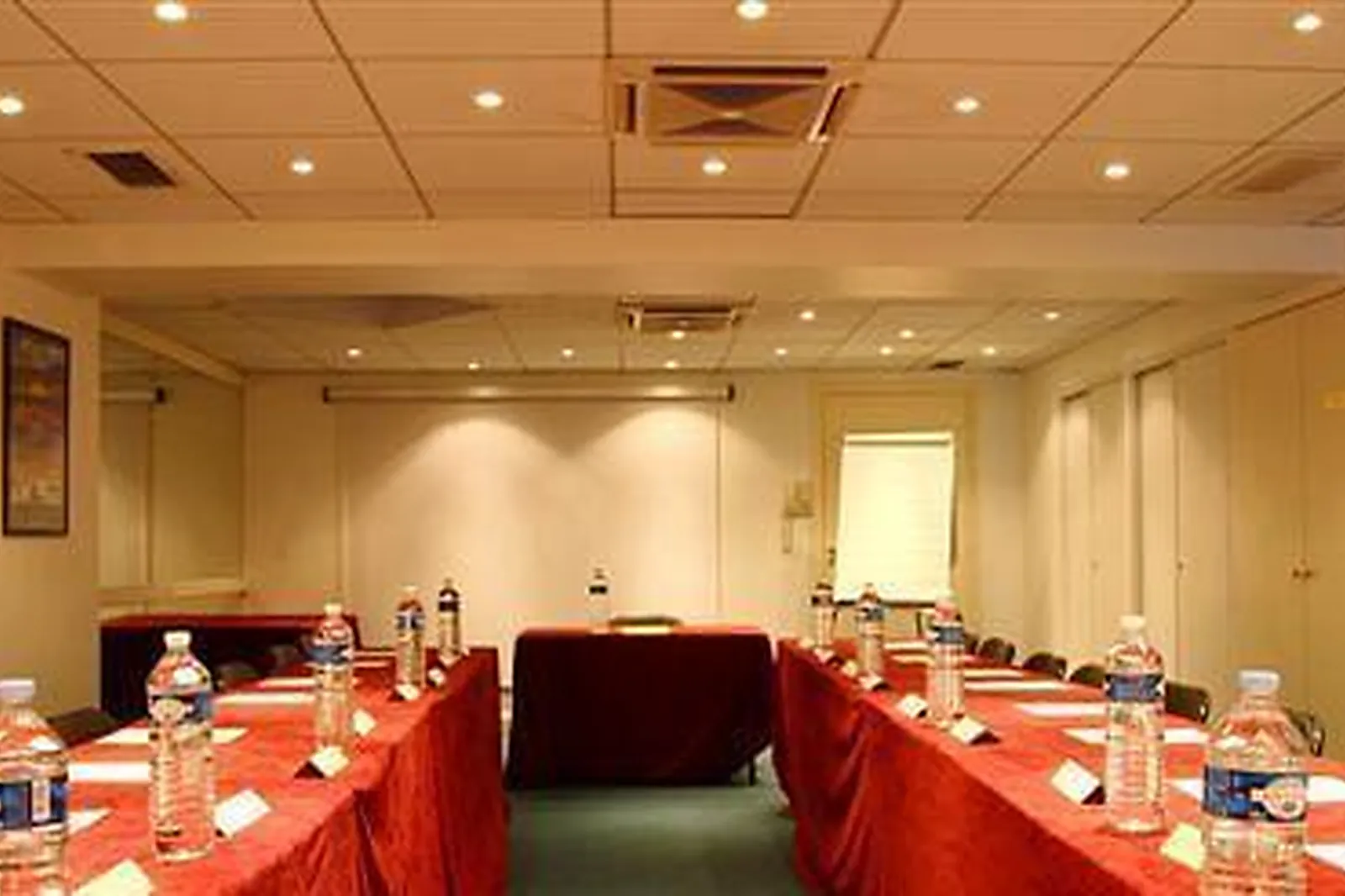 Lieux événementiels, MORPHOBURO AIX / MEYREUIL