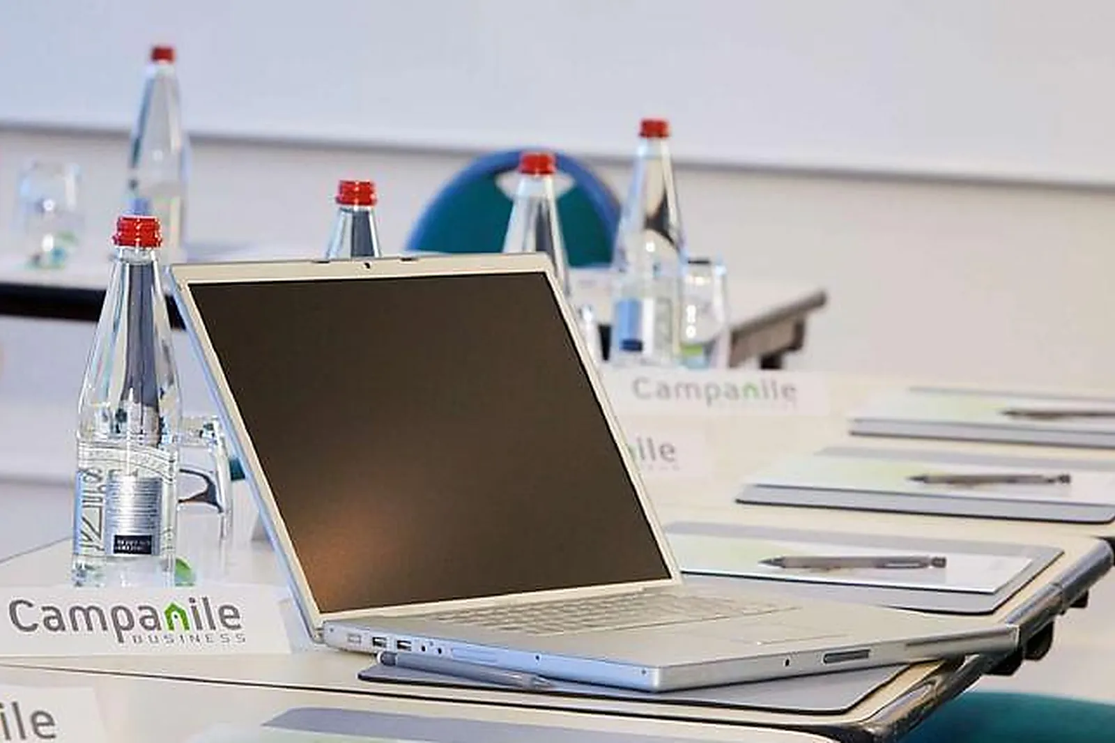 Lieux événementiels, HÔTEL CAMPANILE VILLEJUIF