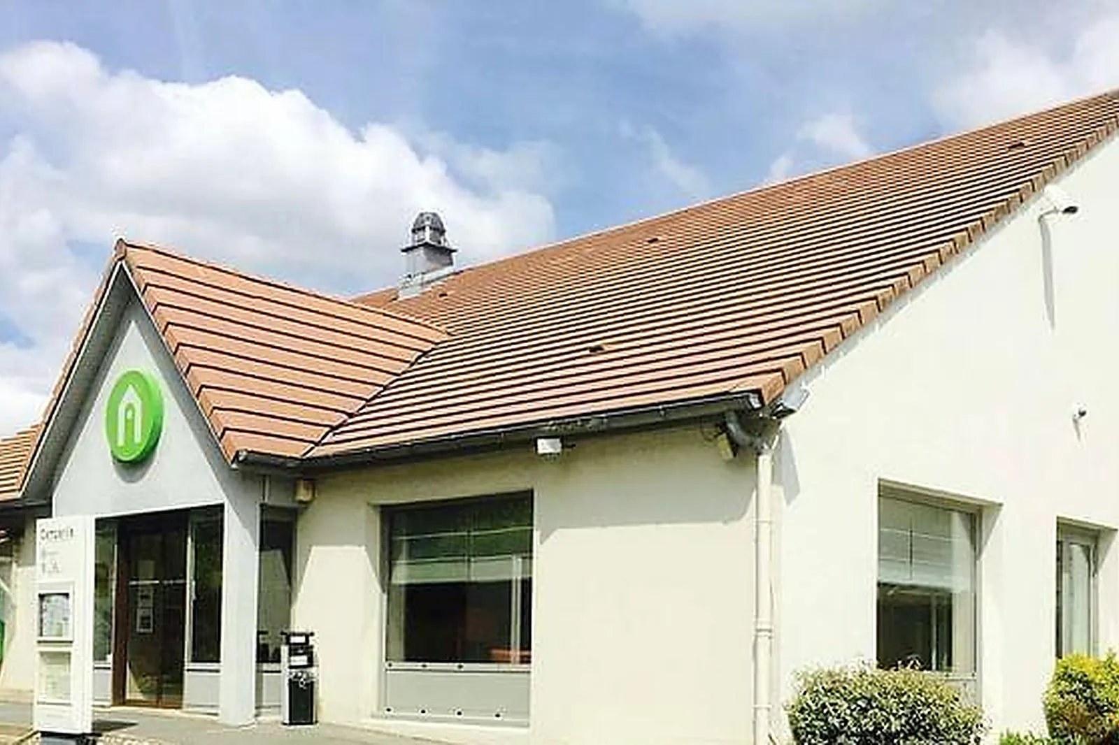 Lieux événementiels, HÔTEL CAMPANILE VILLEJUST