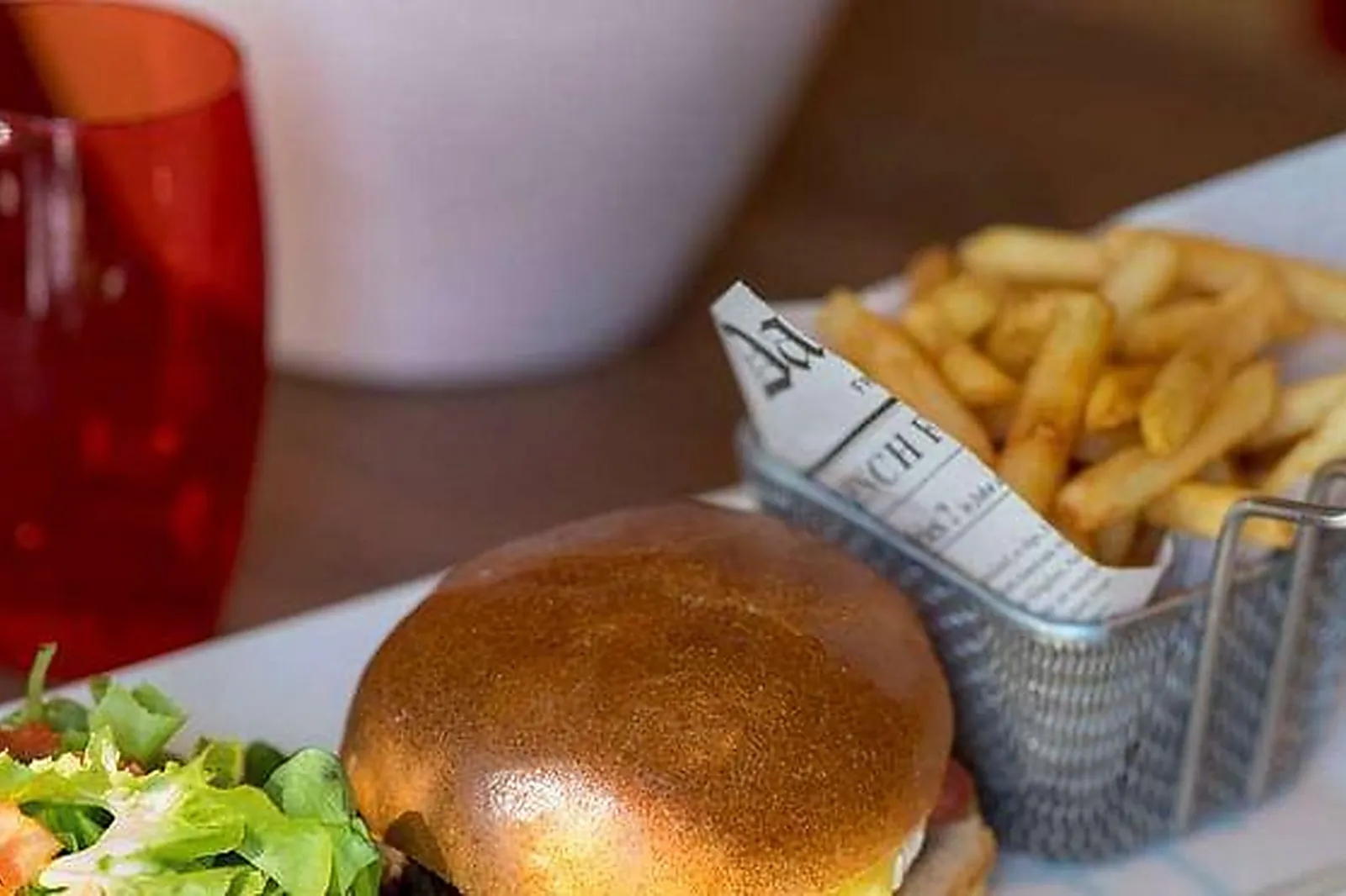 Lieux événementiels, HÔTEL CAMPANILE VILLEJUST