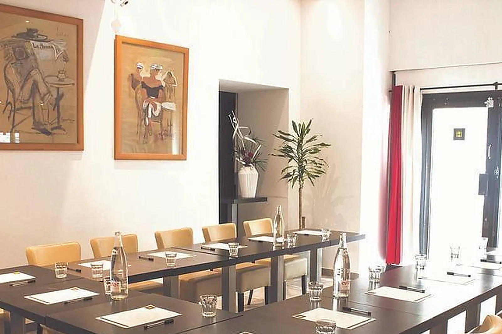 Lieux événementiels, HÔTEL CARRÉ VIEUX PORT