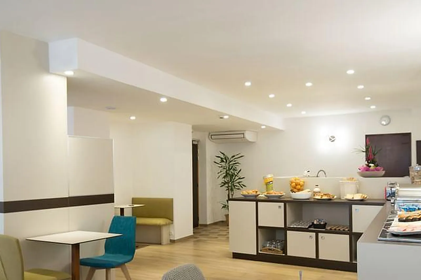 Lieux événementiels, HÔTEL CARRÉ VIEUX PORT