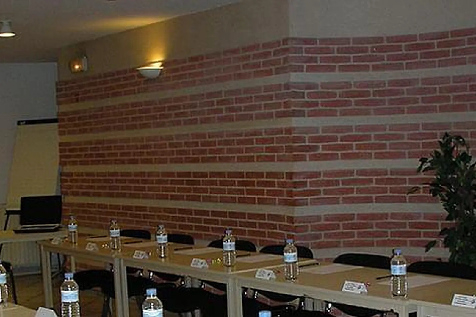 Lieux événementiels, HÔTEL CASTELLANE 2*