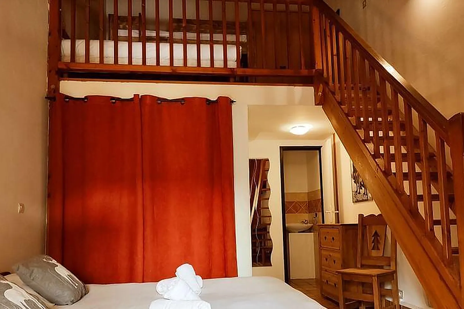 Lieux événementiels, HÔTEL CHALET LES BLANCS