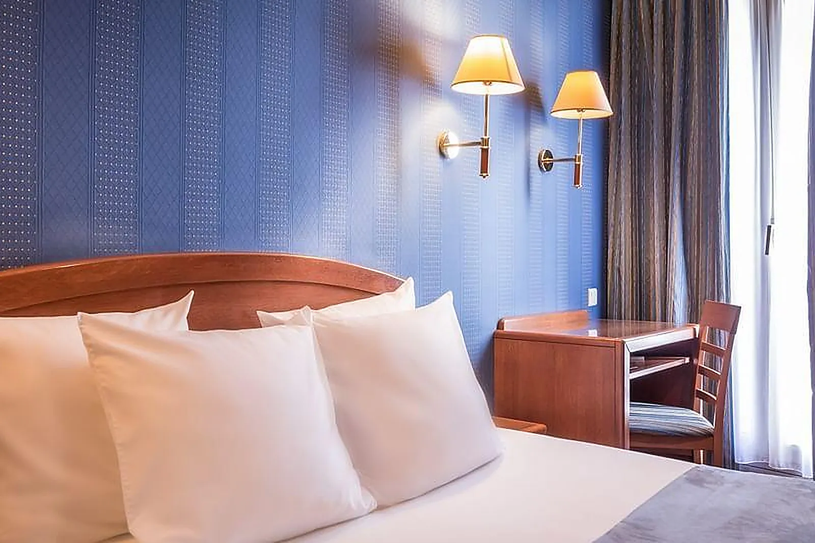 Lieux événementiels, HÔTEL CHARLEMAGNE ****