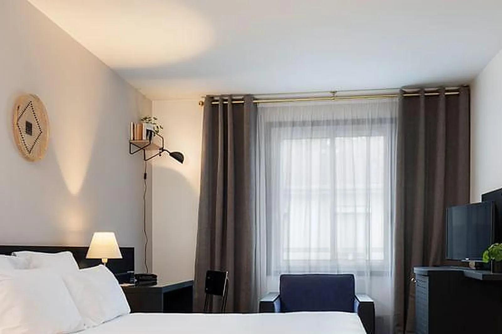 Lieux événementiels, HÔTEL CHROMATICS BY HAPPYCULTURE ***