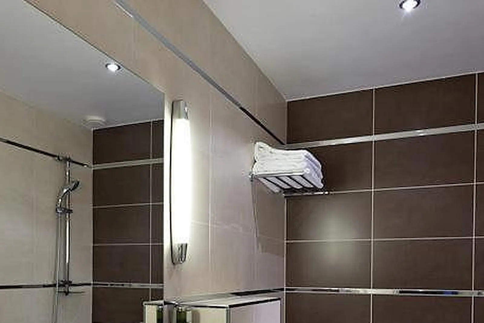 Lieux événementiels, HÔTEL CHÂTEAU CLÉRY ***