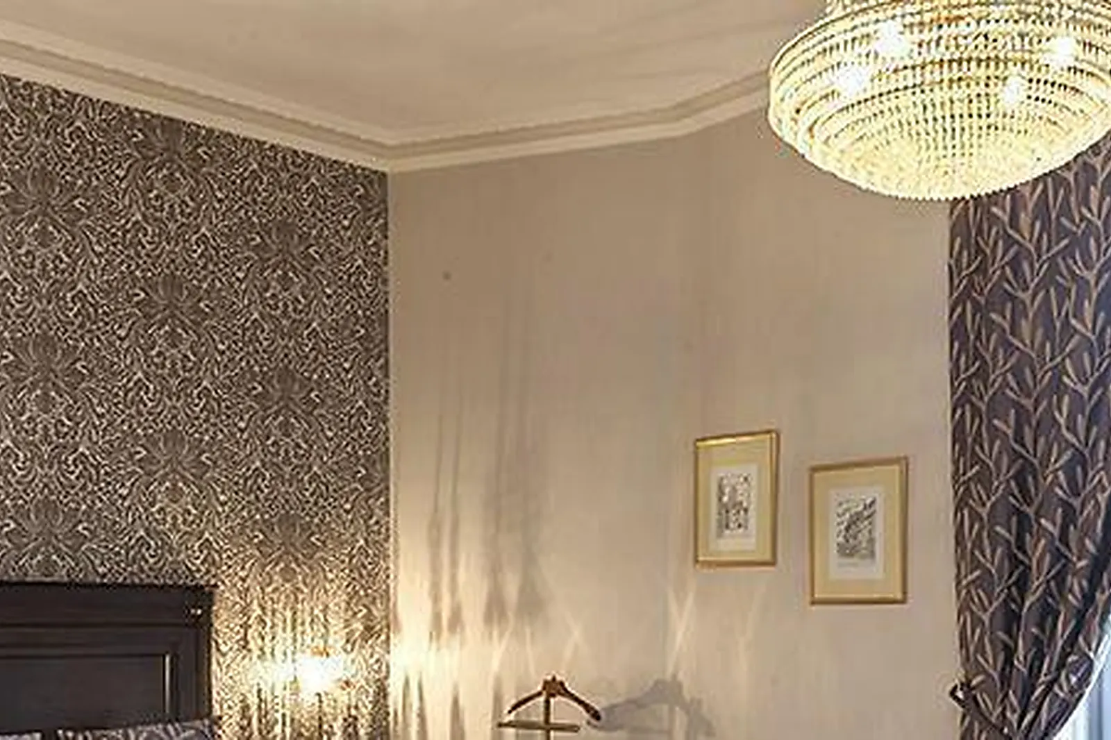 Lieux événementiels, HÔTEL CHÂTEAU DE SULLY ***