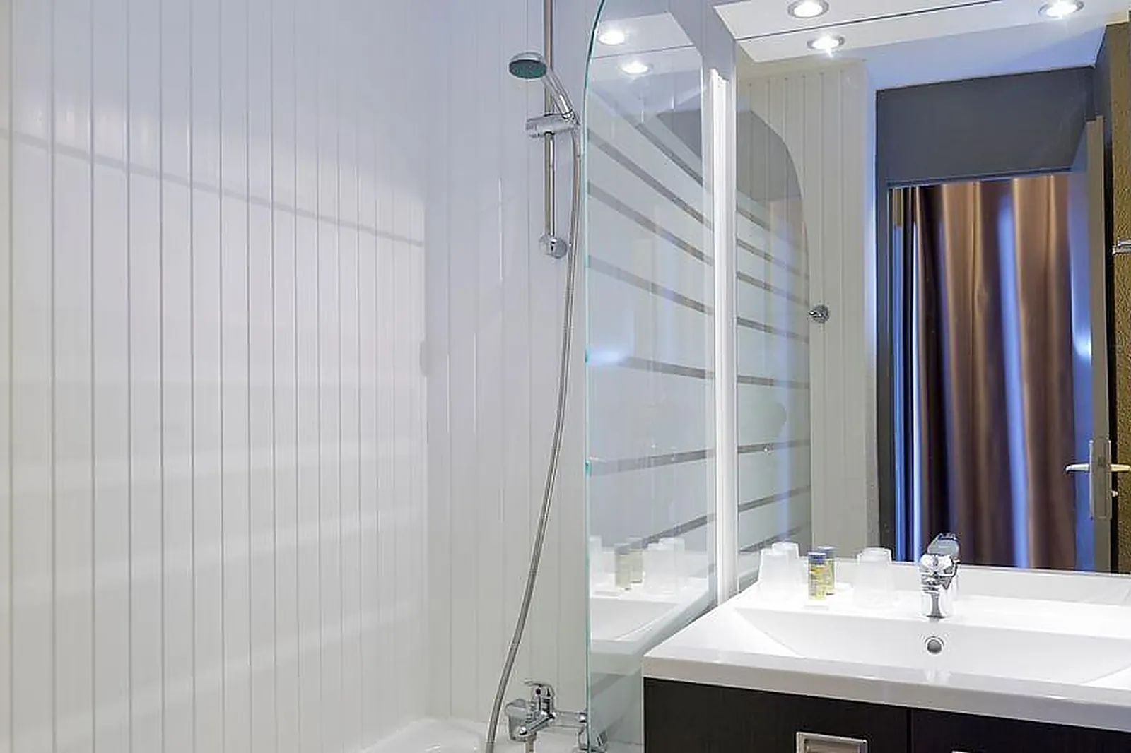 Lieux événementiels, HÔTEL CLUB MMV LES MÉLÈZES ****