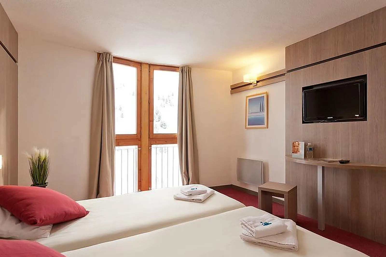 Lieux événementiels, HÔTEL CLUB MMV LES MÉLÈZES ****