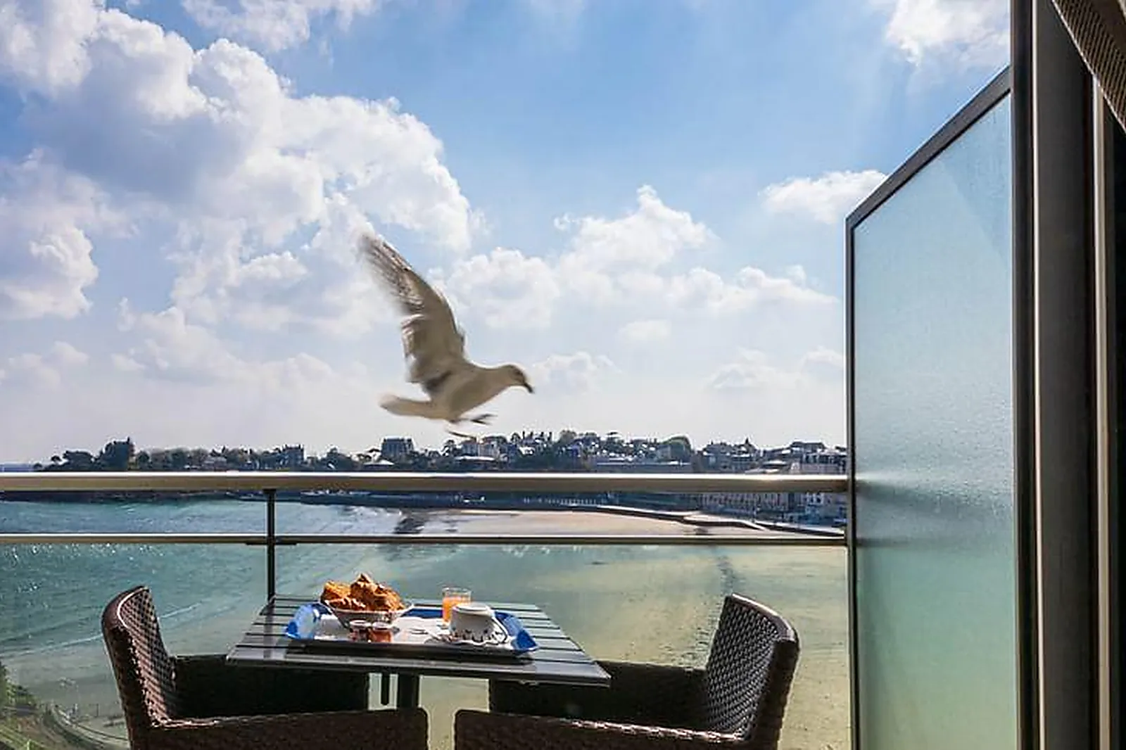 Lieux événementiels, HÔTEL CRYSTAL DINARD PLAGE