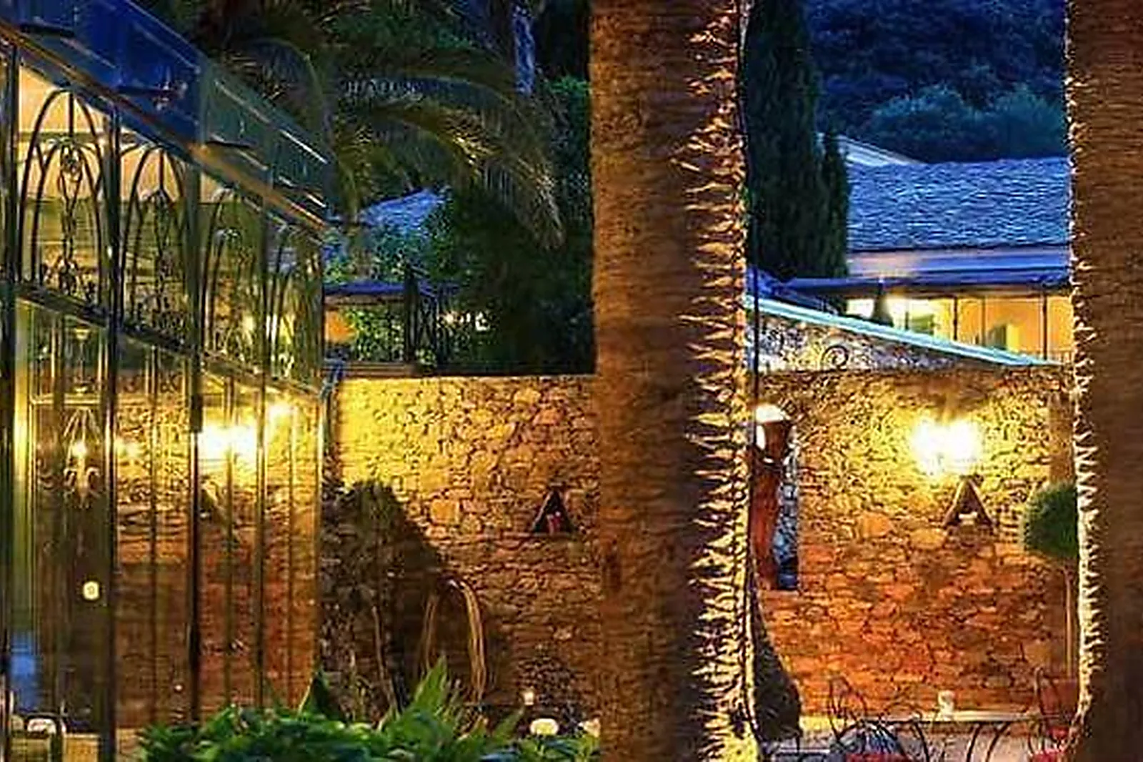 Lieux événementiels, HÔTEL DEMEURE CASTEL BRANDO ****