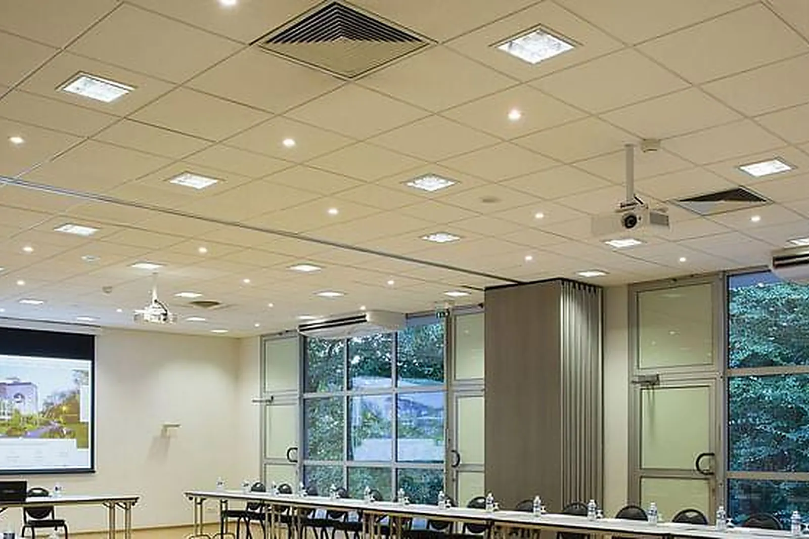 Lieux événementiels, NICE OUEST FERBER