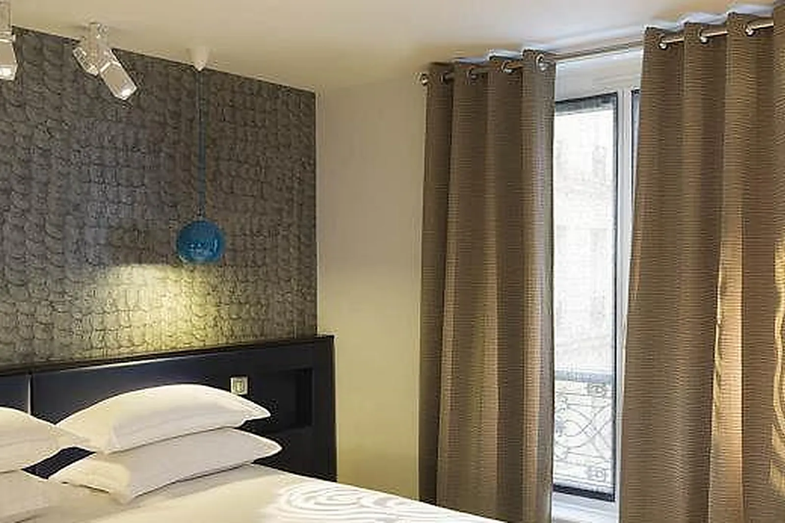 Lieux événementiels, HÔTEL EDEN PARIS PORTES DE VERSAILLES ****