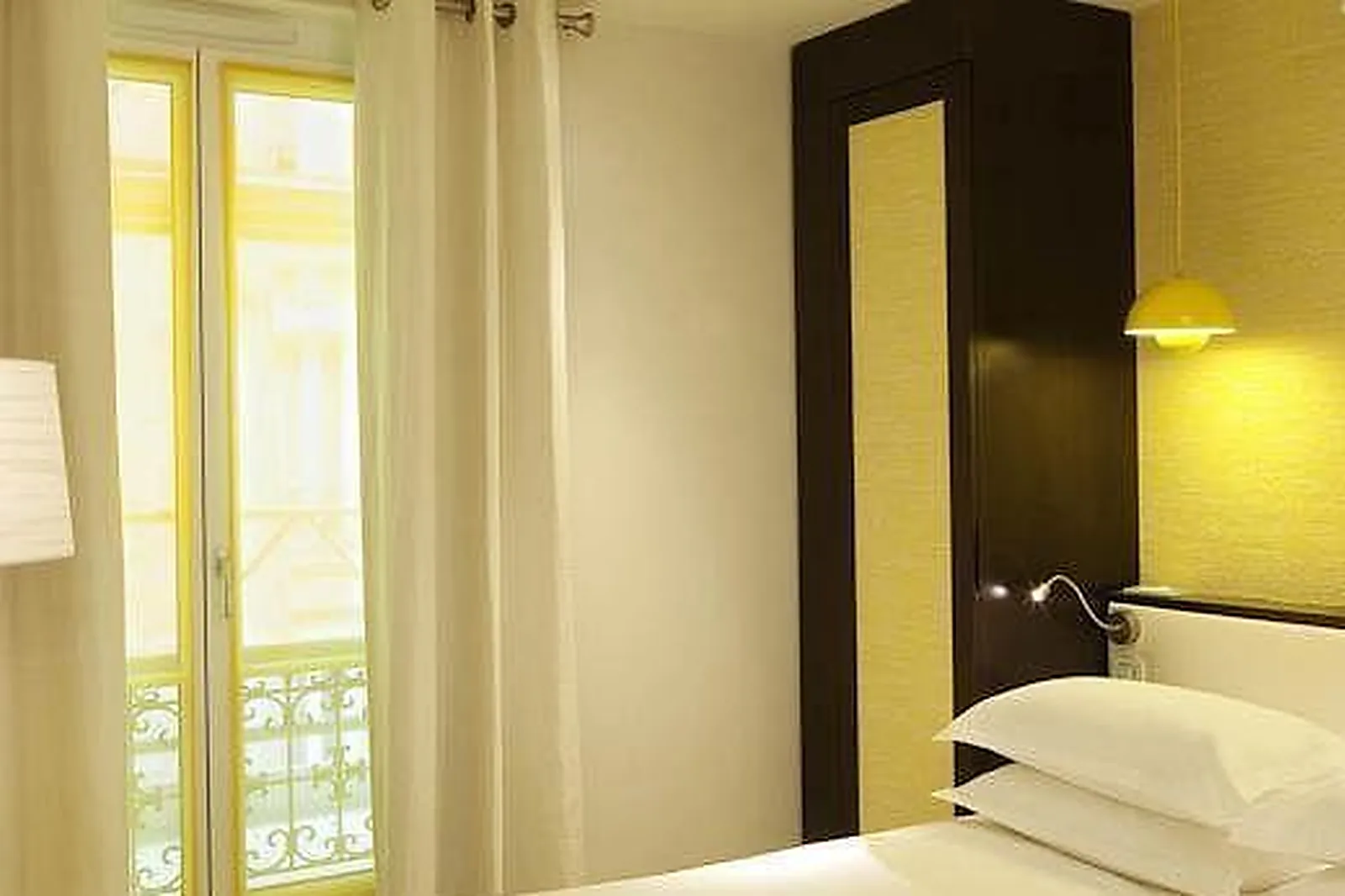 Lieux événementiels, HÔTEL EDEN PARIS PORTES DE VERSAILLES ****