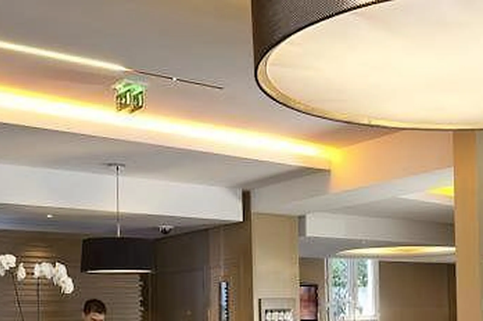 Lieux événementiels, HÔTEL ESCALE OCEANIA AIX-EN-PROVENCE ***