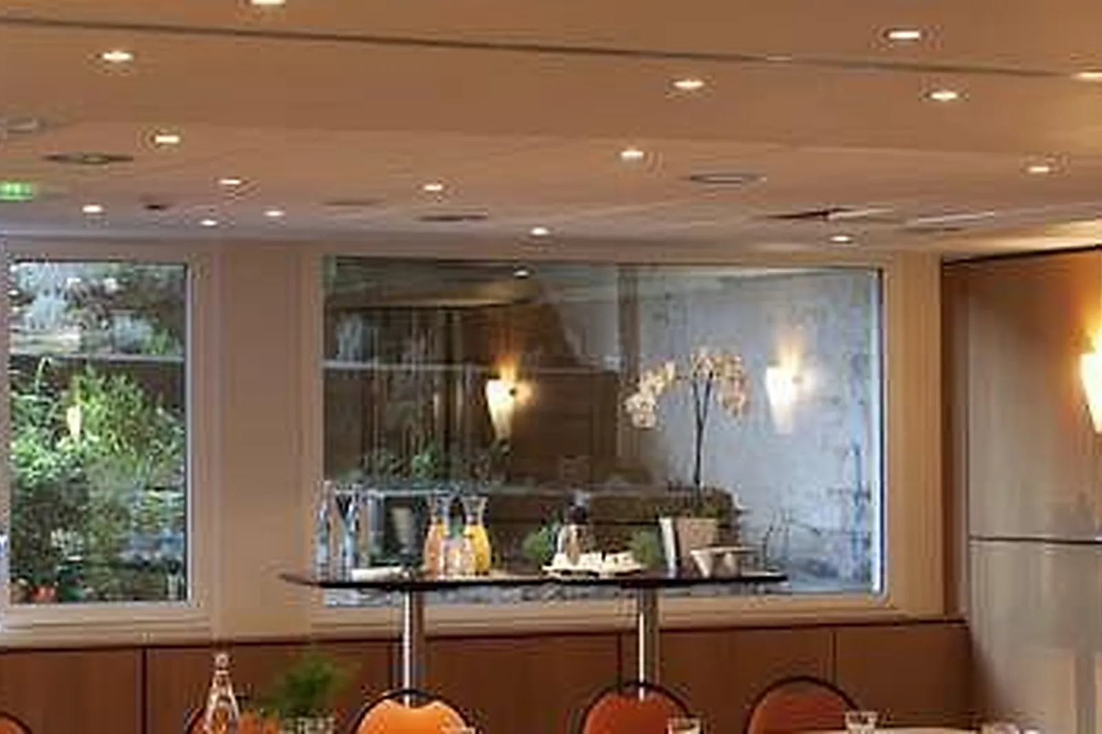 Lieux événementiels, HÔTEL ESCALE OCEANIA AIX-EN-PROVENCE ***