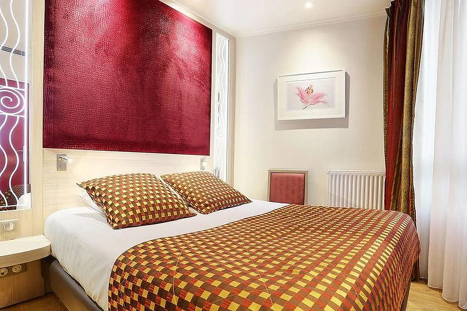 Lieux événementiels, HÔTEL HOME MODERNE ***