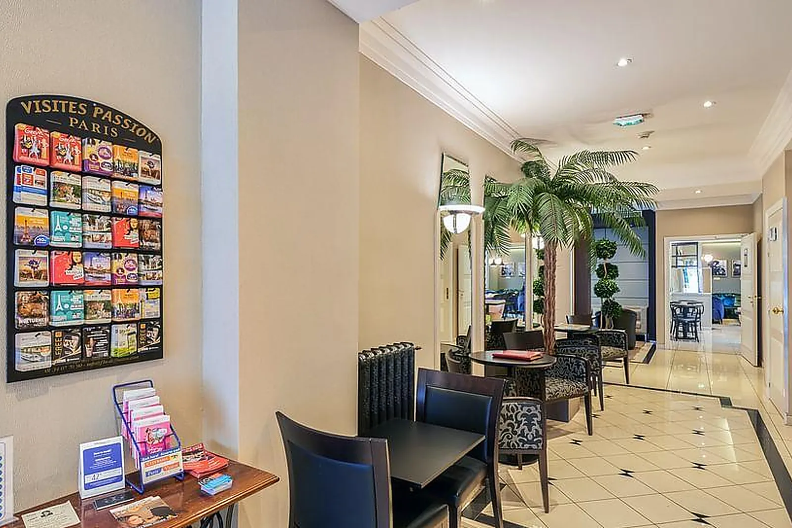 Lieux événementiels, HÔTEL HOME MODERNE ***