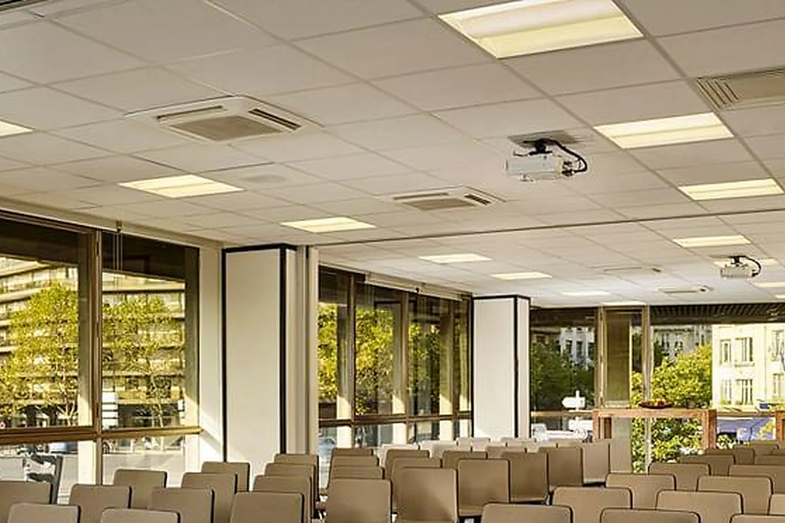 Lieux événementiels, HÔTEL HYATT REGENCY PARIS ÉTOILE ****