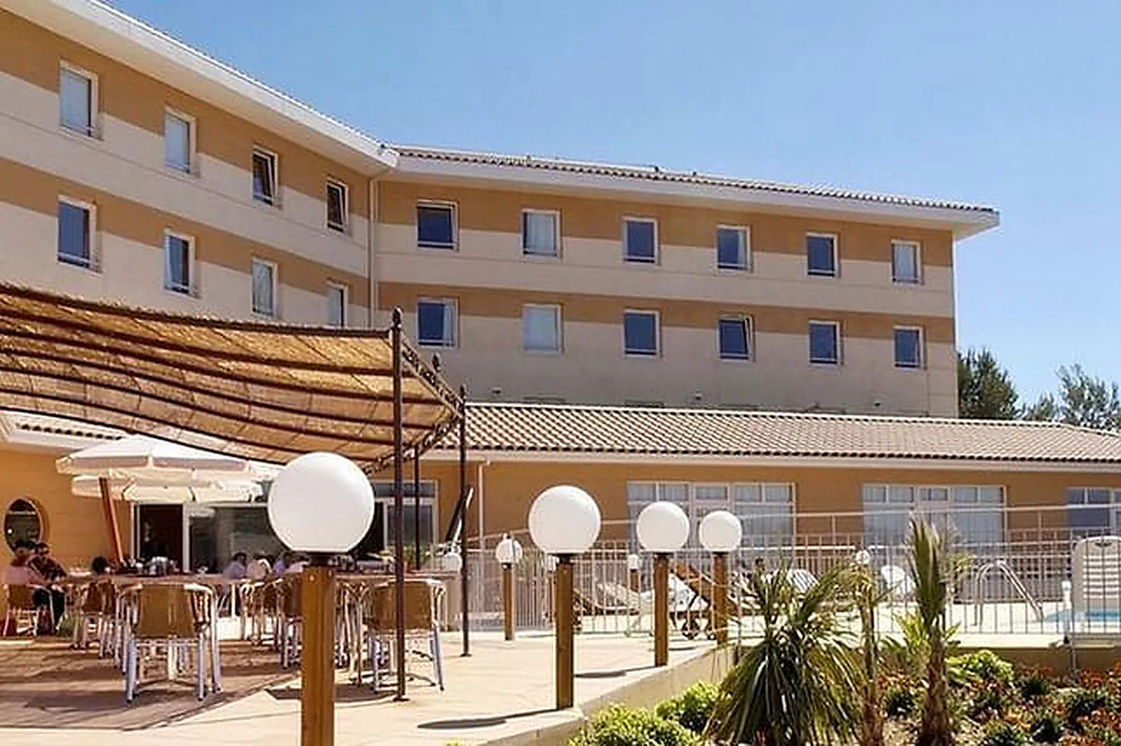 Lieux événementiels, HÔTEL IBIS LA CIOTAT ***