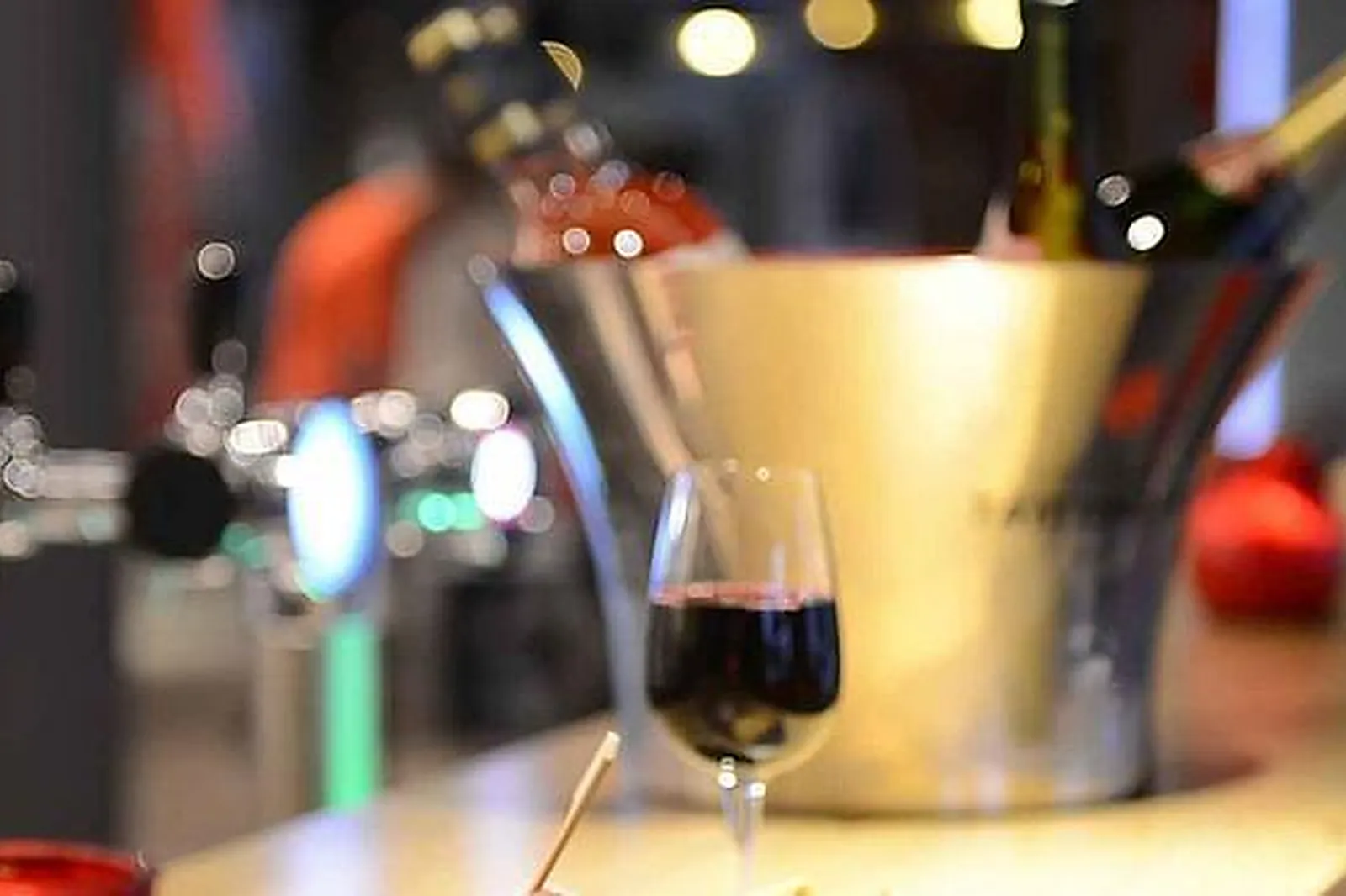 Lieux événementiels, HÔTEL IBIS LYON GERLAND MUSÉE DES CONFLUENCES ***