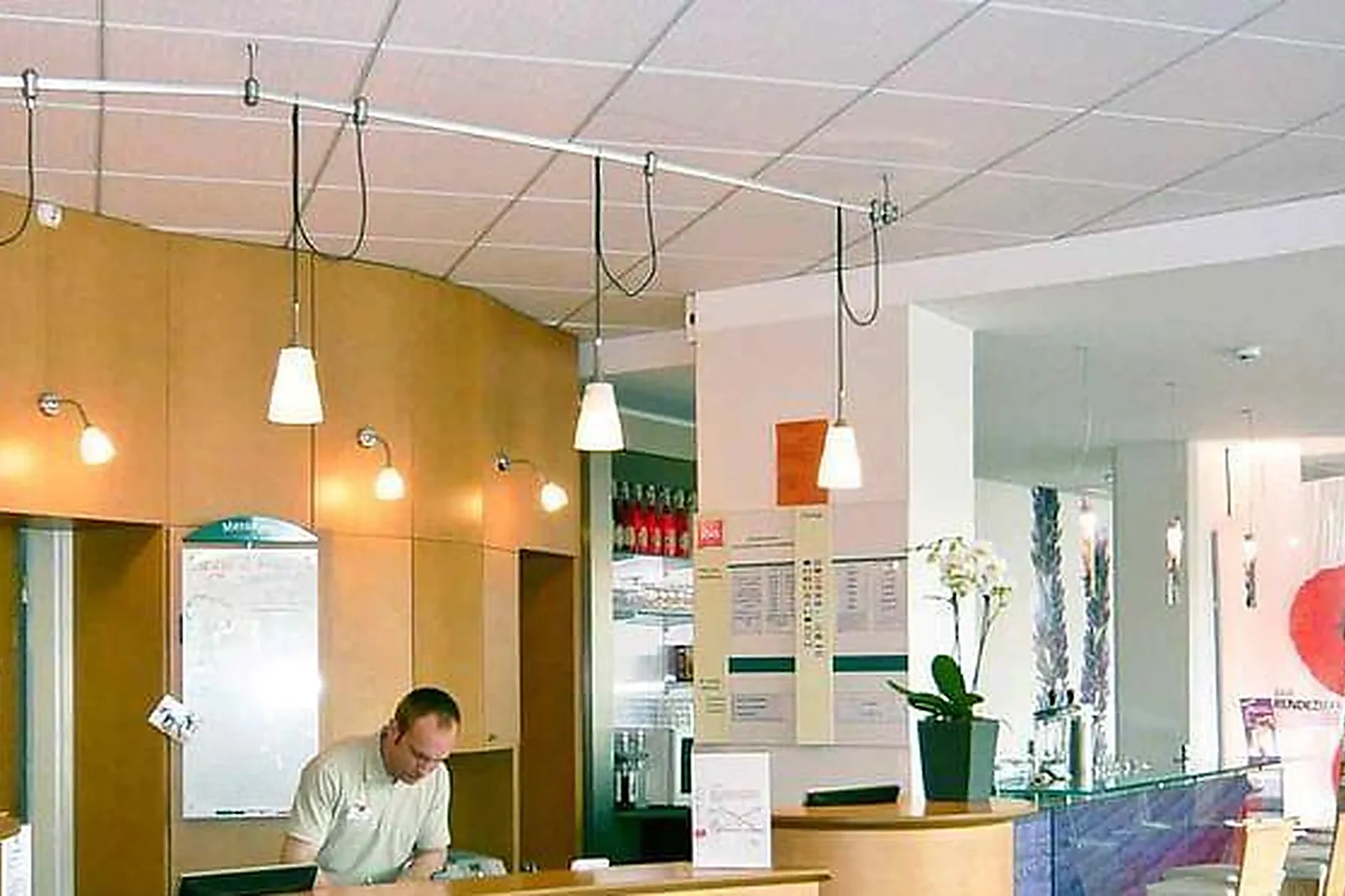 Lieux événementiels, HÔTEL IBIS MARTIGUES CENTRE ***