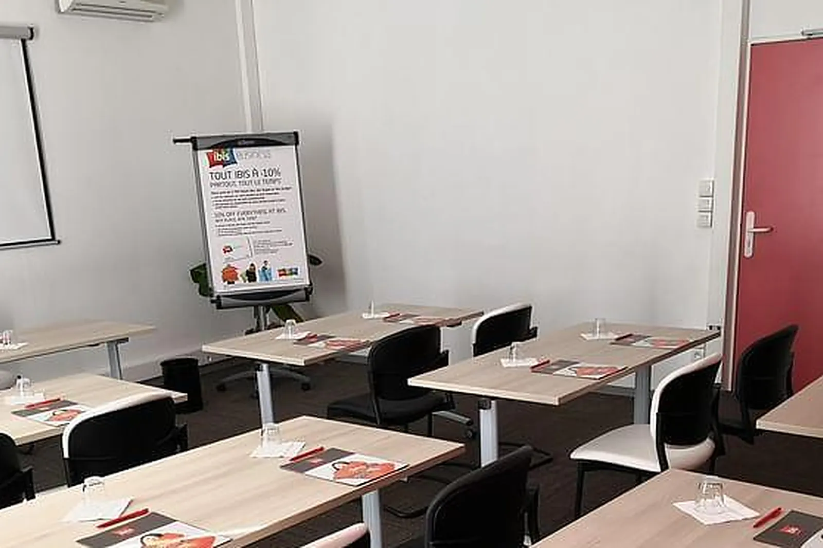 Lieux événementiels, HÔTEL IBIS MARTIGUES CENTRE ***