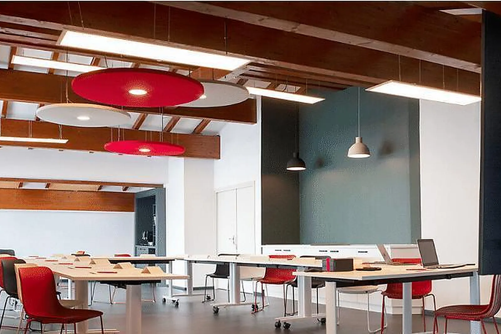 Lieux événementiels, HÔTEL IBIS PONTARLIER***