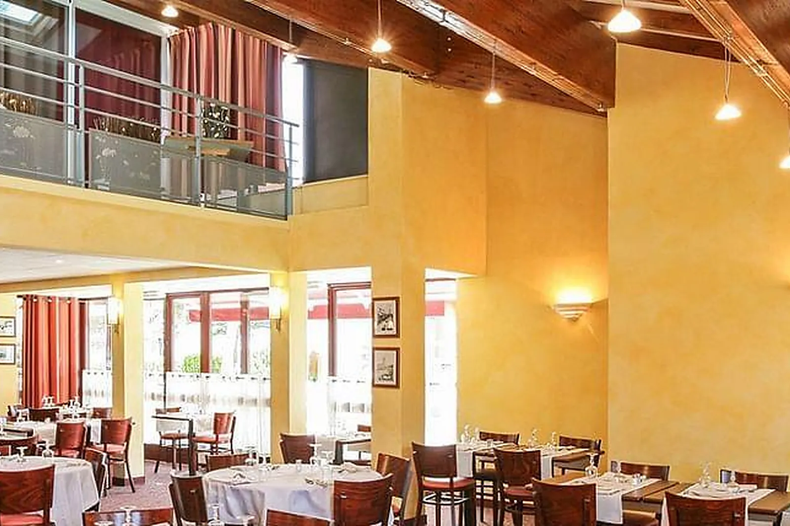 Lieux événementiels, HÔTEL IBIS PONTARLIER***