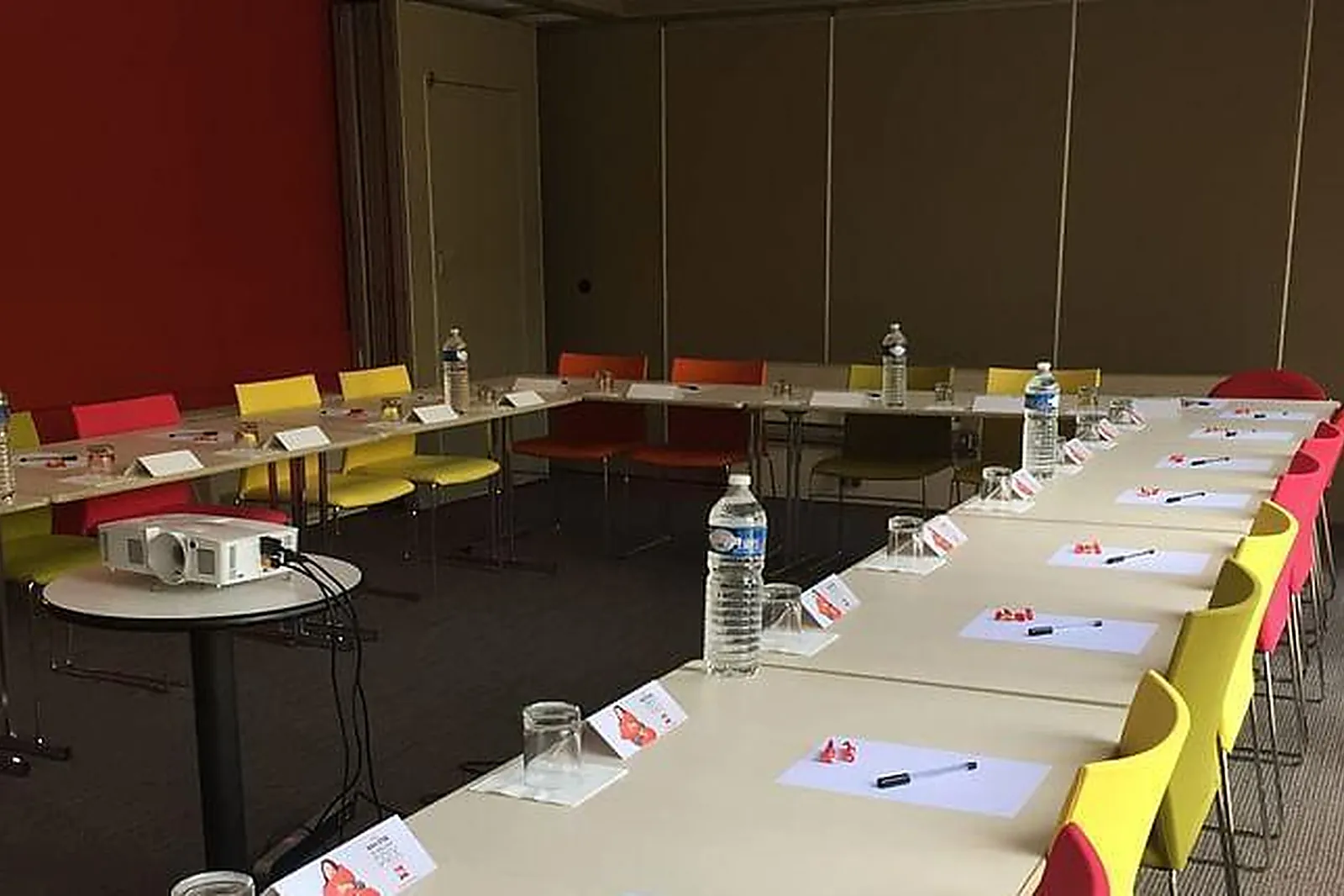 Lieux événementiels, HÔTEL IBIS NIMES OUEST