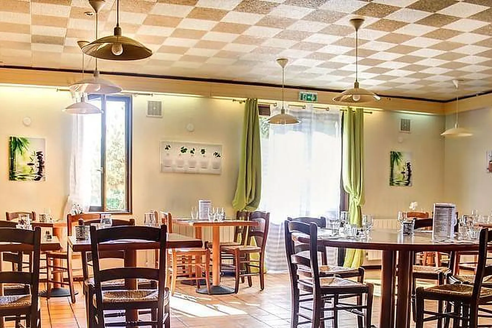 Lieux événementiels, HÔTEL INN DESIGN RESTO NOVO BOURGES