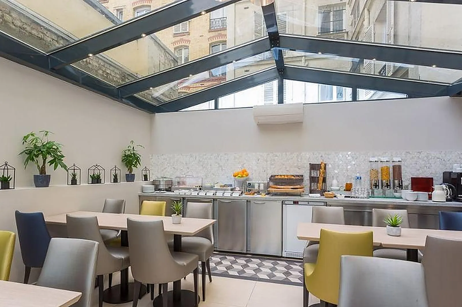 Lieux événementiels, HÔTEL JARDIN DE VILLIERS ***