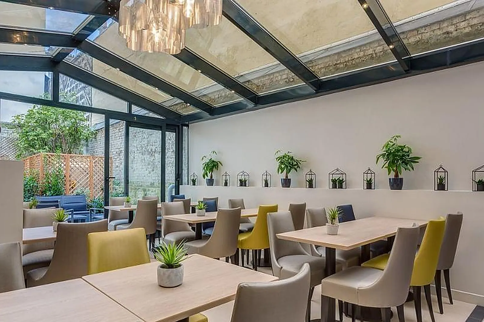 Lieux événementiels, HÔTEL JARDIN DE VILLIERS ***