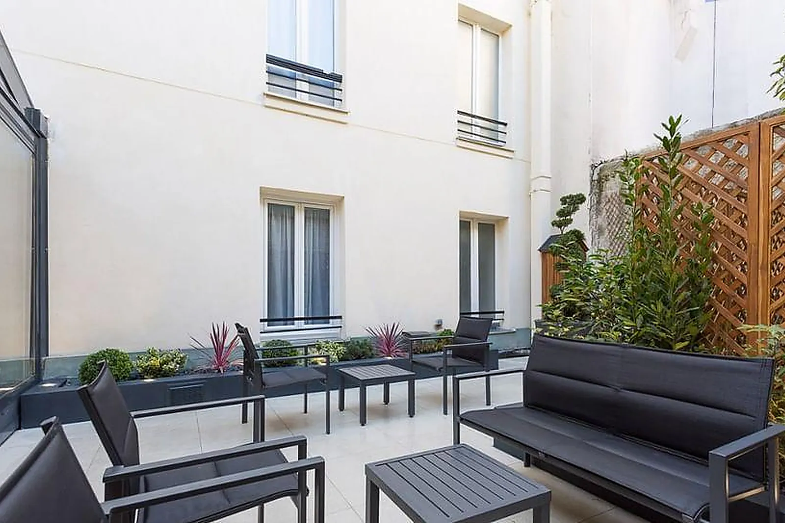 Lieux événementiels, HÔTEL JARDIN DE VILLIERS ***